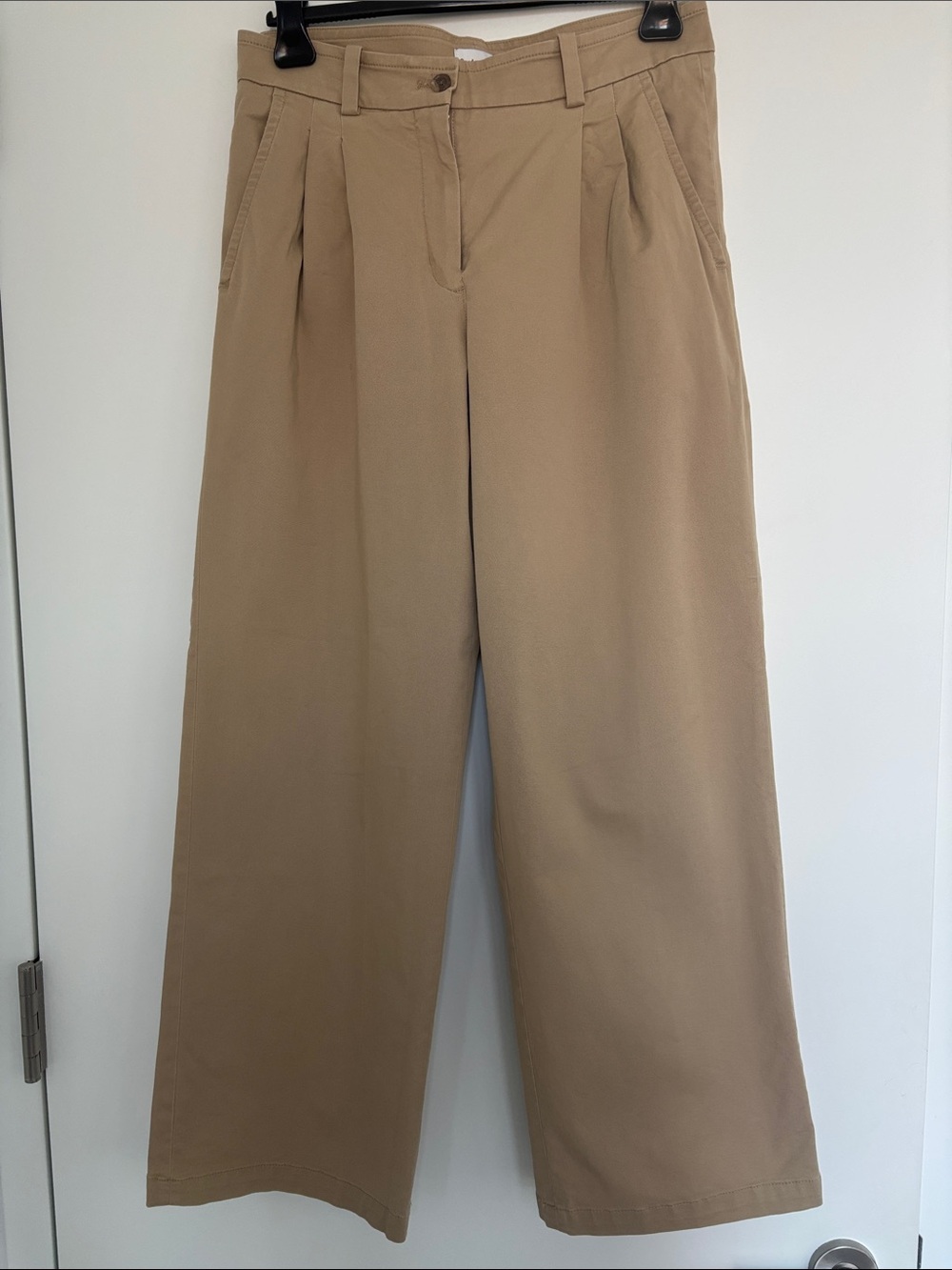 Sunday’s Best Wed Leg Pleated Pants